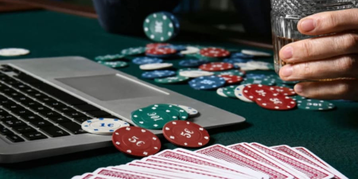 Mastering the Art of Playing Online Casino: Tips, Tricks, and Essentials