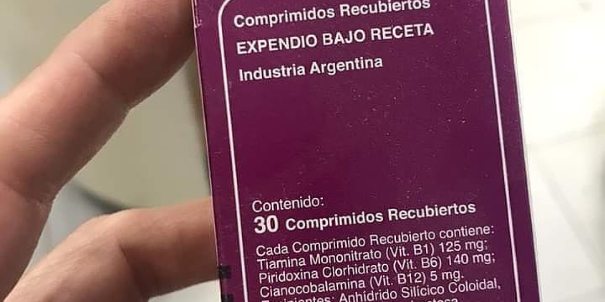 ¿Qué es la biotina? Beneficios, fuentes, seguridad, dosis y más